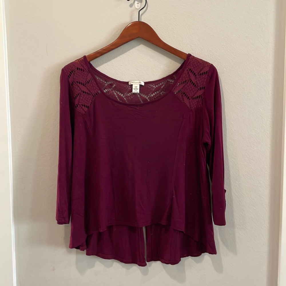 Bozzolo High-Low Slit Back Crop with 3/4 Length Sleeves